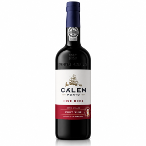 Calém Fine Ruby, vinho do Porto frutado com notas de frutos vermelhos maduros, ideal para sobremesas, chocolates e queijos curados.