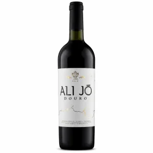 Ali Jó Tinto, Vinho tinto elegante e frutado, com notas suaves, perfeito para carnes e pratos mediterrânicos.