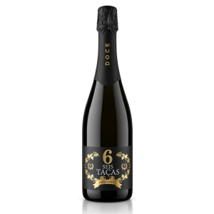 Garrafa de Espumante 6 Doce colheita de dois mil e vinte e tres com rotulo premium elegante em fundo branco