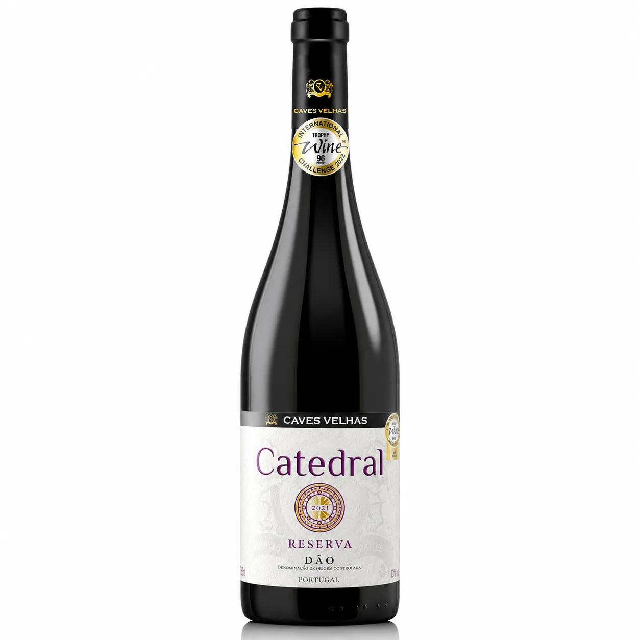 Garrafa de Vinho Catedral Dão Reserva Tinto em fundo branco
