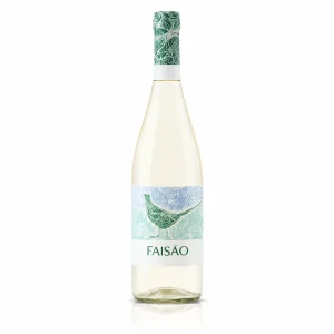 Garrafa de Vinho Faisão Branco clássico em fundo branco