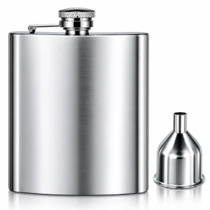 Cantil de bolso em aço inox Vin Bouquet de sete onças com funil metálico ao lado em fundo branco