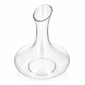 Decanter de vinho em vidro soprado com base larga e bico inclinado com vinho tinto no interior