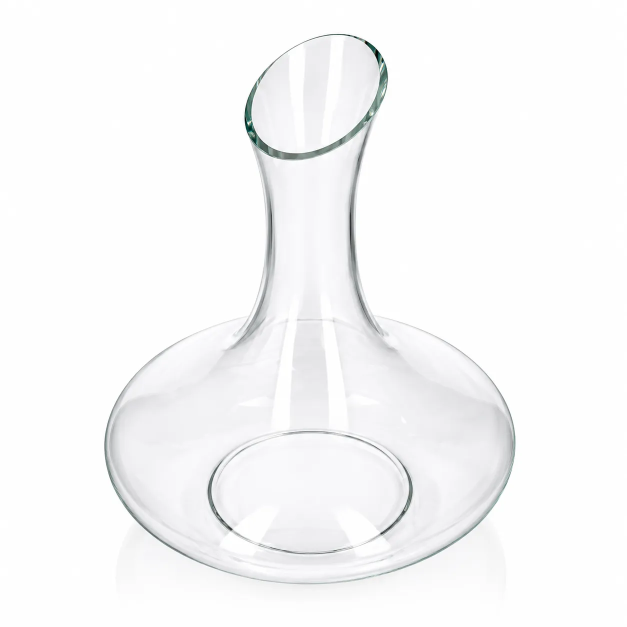 Decanter de vinho em vidro soprado com base larga e bico inclinado com vinho tinto no interior